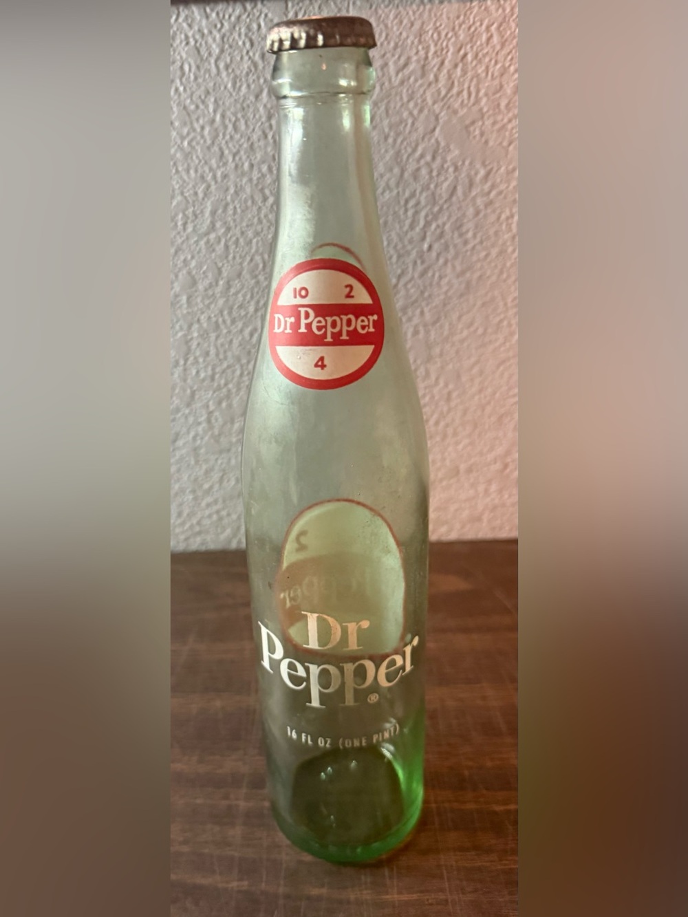 VINTAGE Dr. Pepper Glass Soda Bottle 10 2 4 CLOCK FACE 16oz with cap